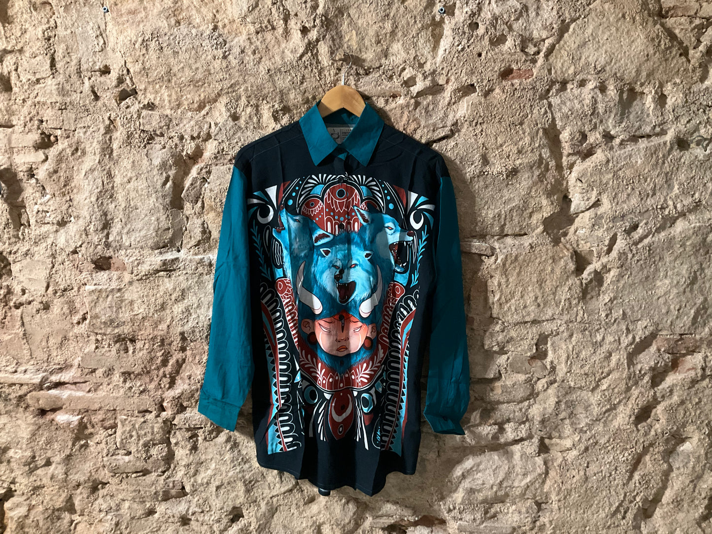 Clarafosca Long Sleeve Shirt “Les tres cares”